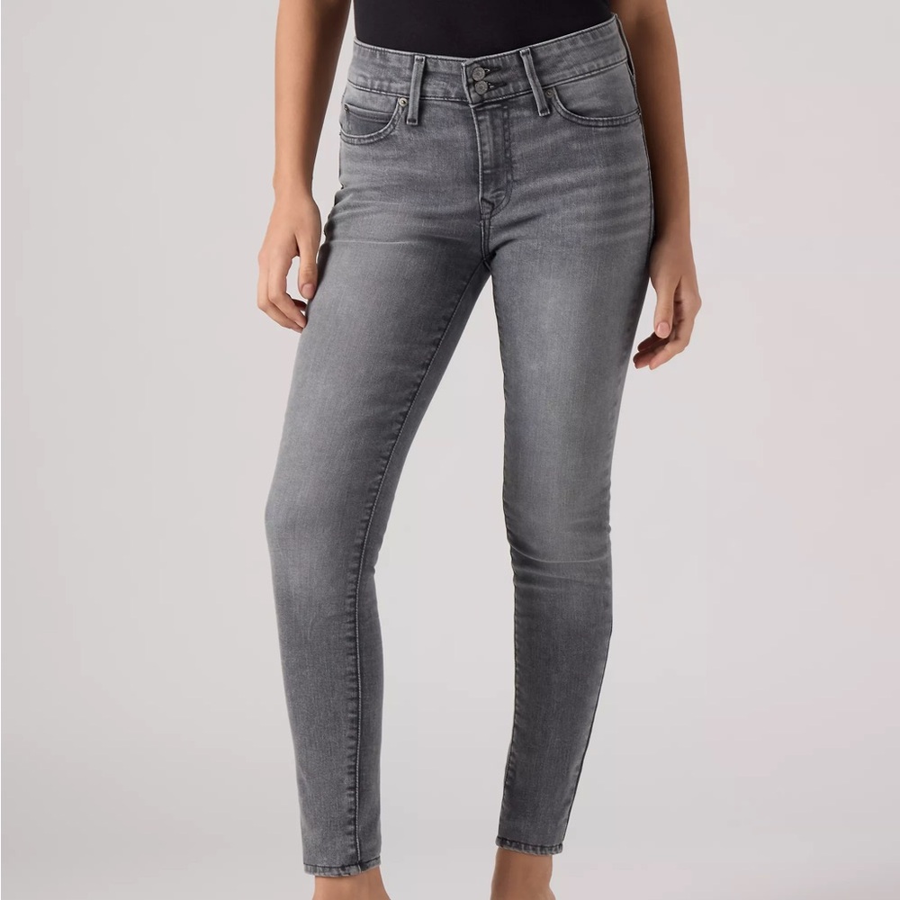 084 - Levi’s Women’s 721 High Rise Skinny Jeans